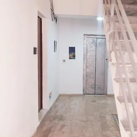 Apartment Quite Getaway In The Heart Of *